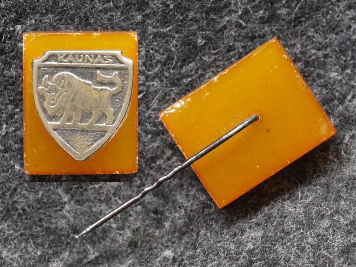 Знак Герб Каунас Янтарь от Аукциона Значки и Знаки
