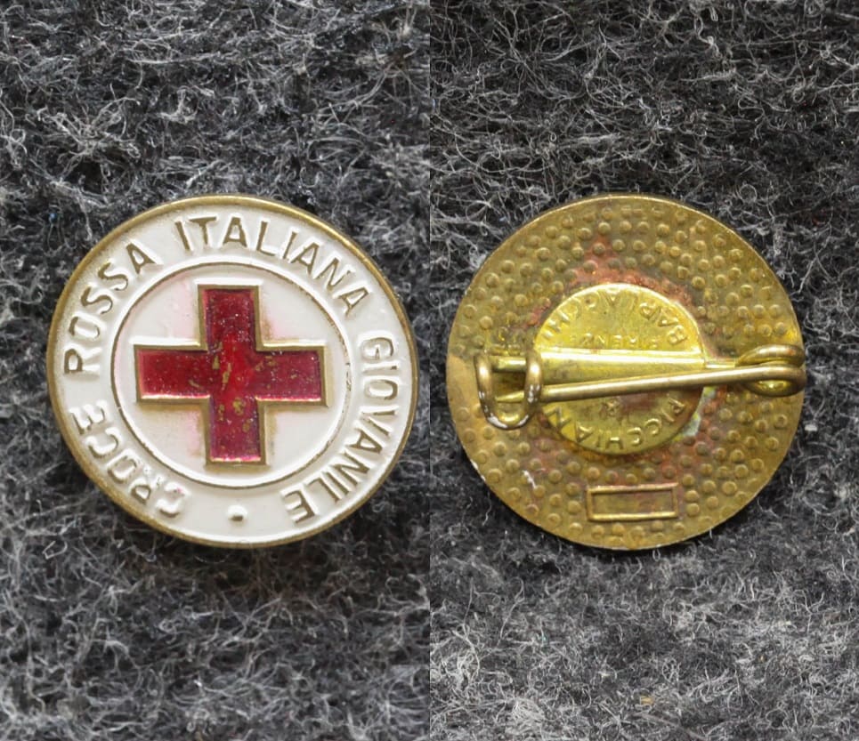 Знак Красный Крест Италия от Аукциона Значки и Знаки
