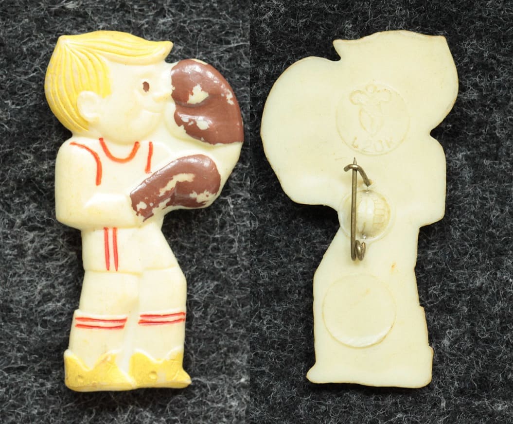Знак Бокс от Аукциона Значки и Знаки