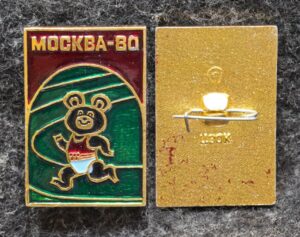 купить Знак Олимпийский мишка Лёгкая атлетика