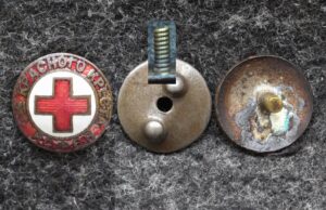 купить Членский знак Общества Красного Креста РСФСР 30-е годы