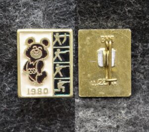 купить Знак Олимпийский мишка Стрельба