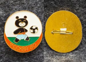 купить Знак Олимпийский мишка Футбол