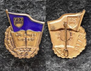 Знак Комсомол ГДР За хорошие знания