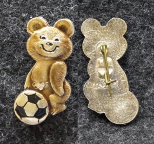 Знак Олимпийский мишка Футбол