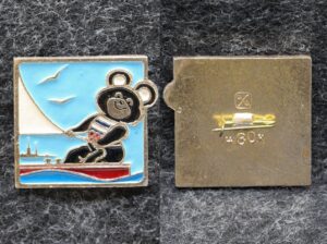 Знак Олимпиада Москва 1980 год Олимпийский мишка Парусный спорт