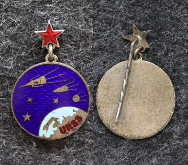 Знак космос URSS Спутники 18 Знак космос URSS Спутники